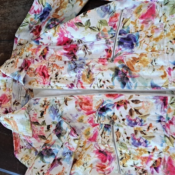 Christopher & Banks Women's Floral Jean Jacket Blazer Size Medium - Picture 8 of 9